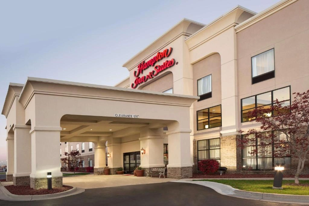 Hampton Inn & Suites Detroit/Sterling Heights